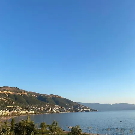 Casa Con Vista Mare * Vlore